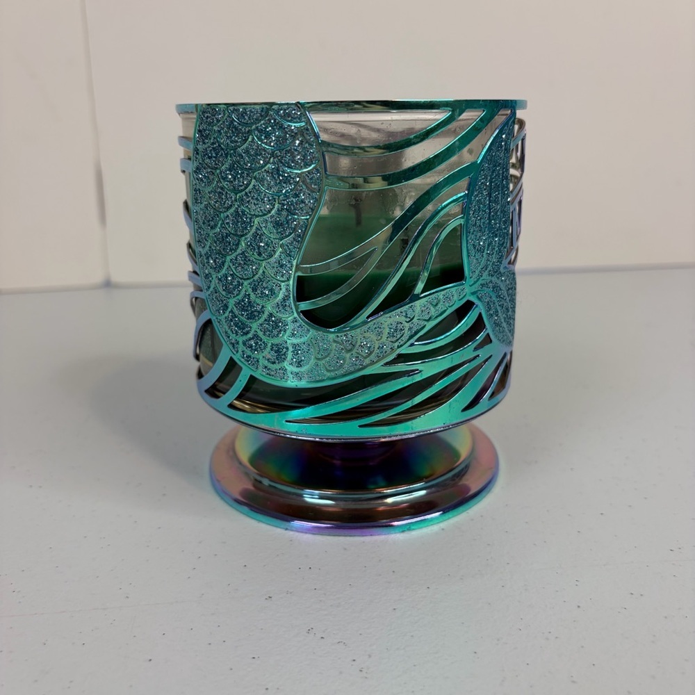 Bath & Body Works You’ve Mermaid My Day Pedestal 3 Wick Candle Holder Iridescent - Picture 2 of 7